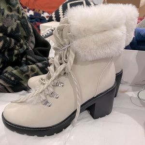 Beautiful boots size 8 ladies